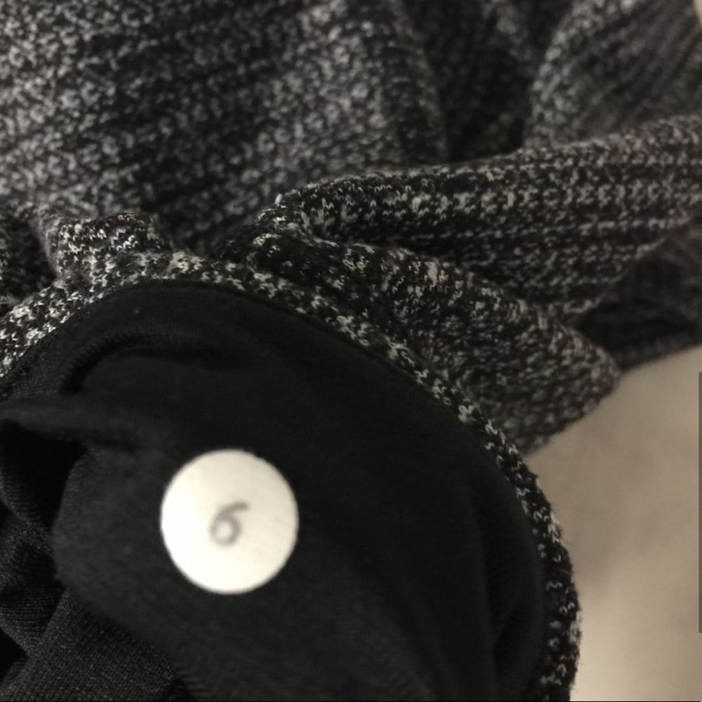 Lululemon Herringbone Leggings - Picture 5 of 6